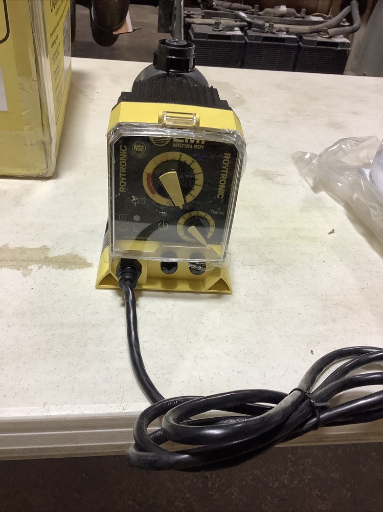 LMI A841-818SI Liquid Metronics Pump