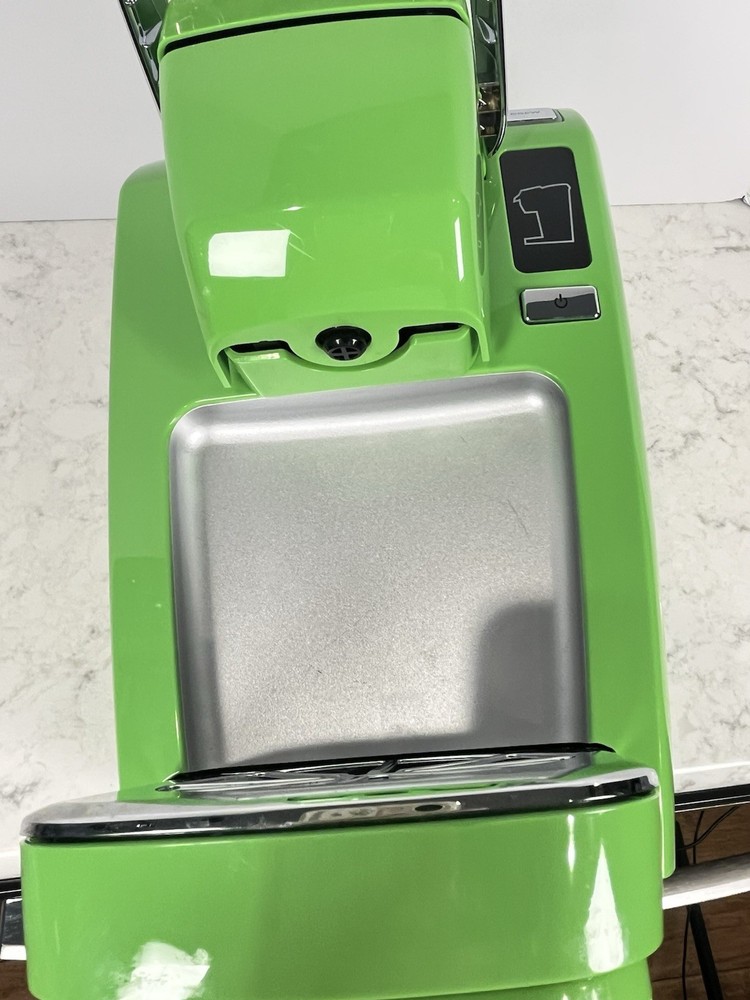 Keurig K10 Mini Plus Single Serving Coffee Maker Lime Green. Working **