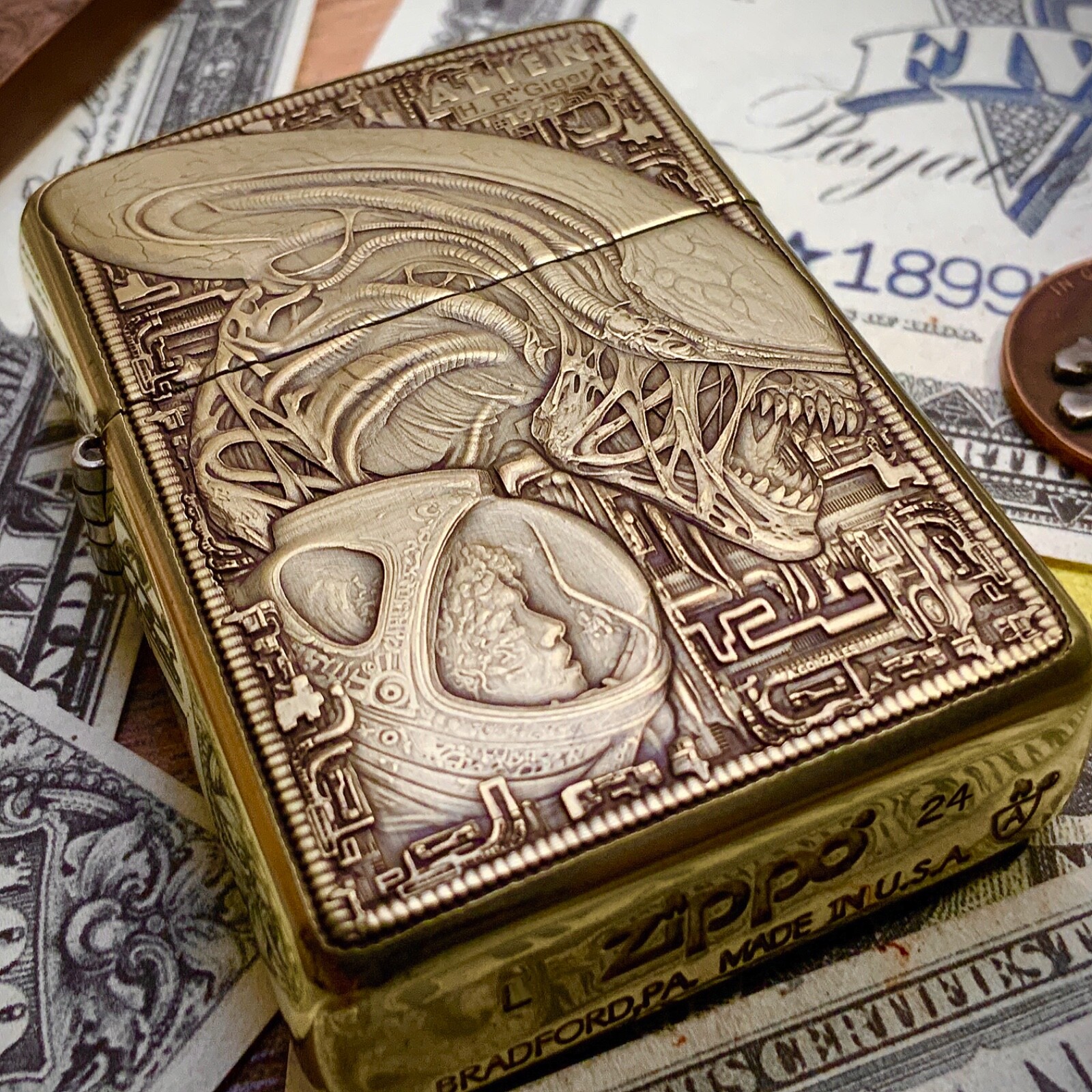 Zippo “Alien” (1979) Themed Brass Armor Lighter H.R. Giger Inspired Artwork