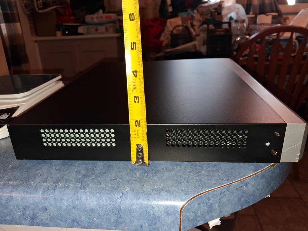 H Vision Network Video Recorder 4TB 4k 64 Cameras