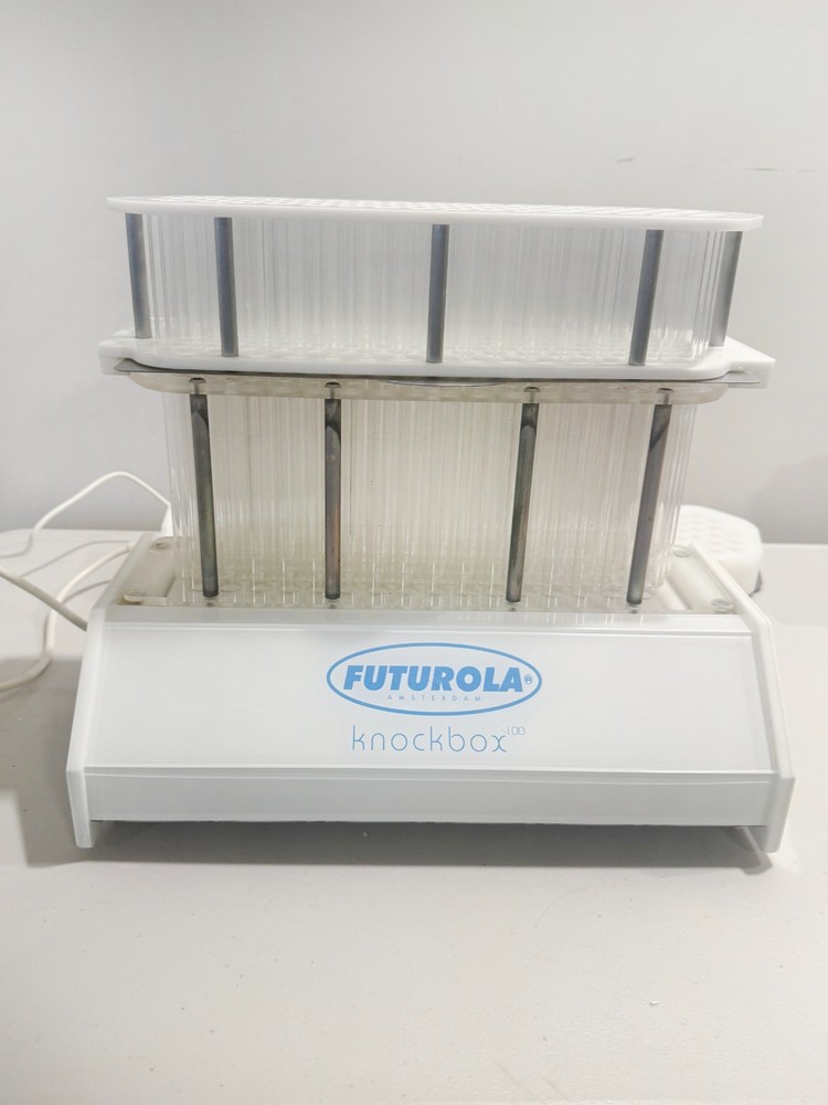 Futurola 100 KNOCKBOX CONE LOADER