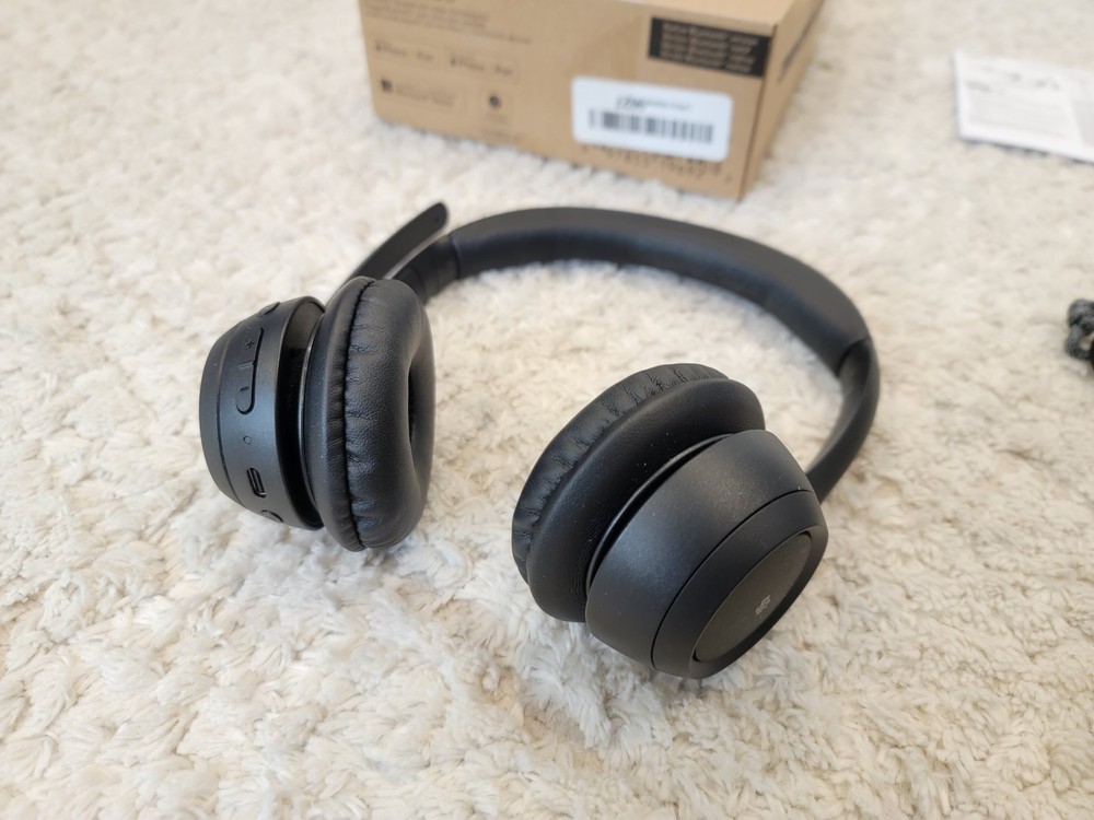 Logitech Zone 305 Business Wireless Bluetooth Headset for Microsoft Teams PC MAC
