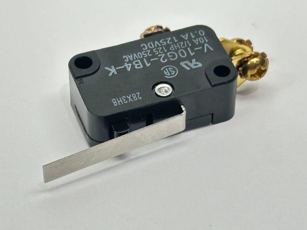 Omron V-10G2-1B4-K Miniature Basic Micro Switch 1/2HP 10A 125/250VAC