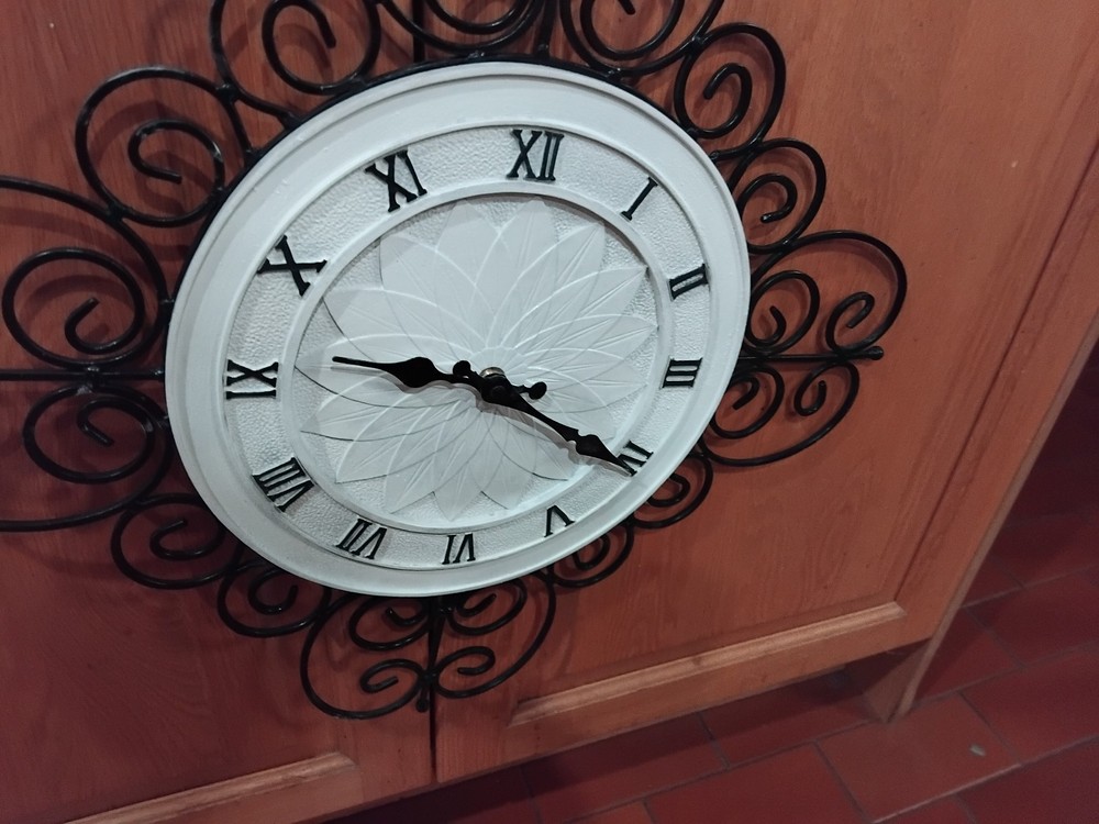 WALL CLOCK - 55x55cmm clock diameter 30cm