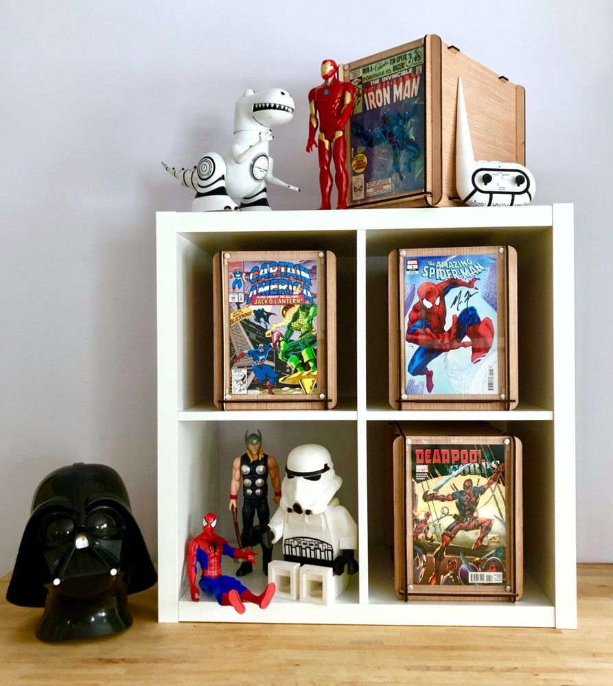 Comic Book Storage & Display Box PLUS Marvel Comic's Star Wars #17
