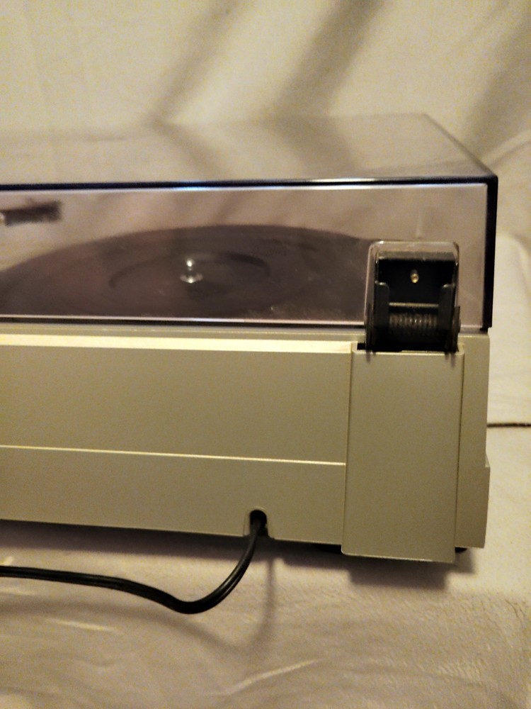 Technics SL-3350 Turntable