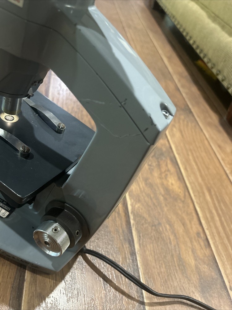 AMERICAN OPTICAL CORP SIXTY 3 Objective Laboratory BULB Microscope WORKING