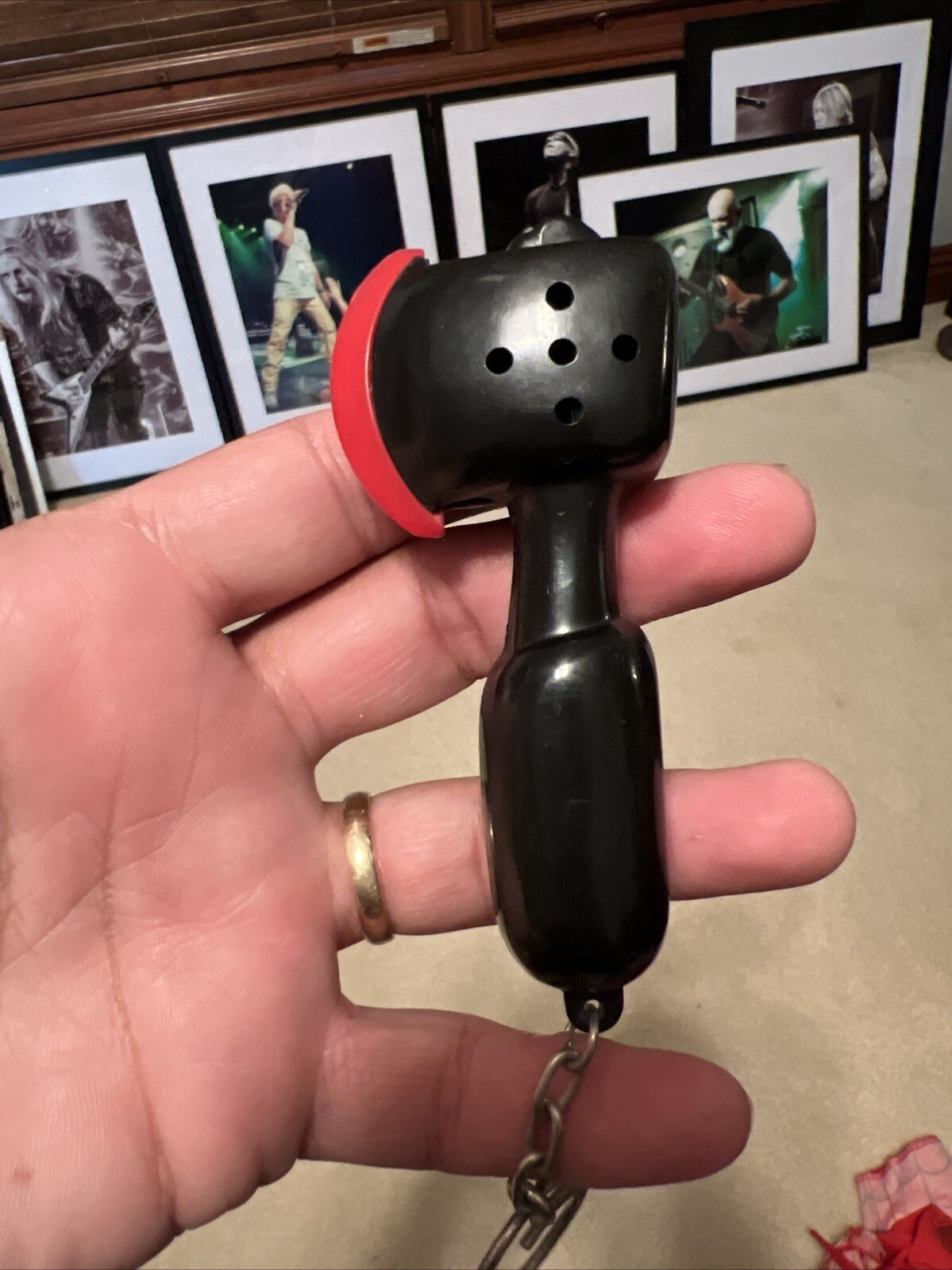 RARE "Wes Craven's New Nightmare" promotional SCREAMING hatchet key chain READ