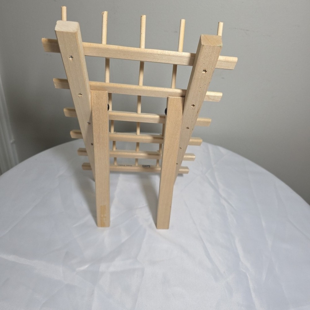 June Tailor 30 SPOOL THREAD RACK HOLDER Freestanding FOLDING Compact Space Savin