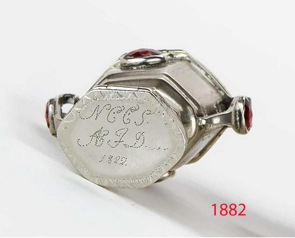 ANTIQUE SILVER BOX CONTAINER, 1822