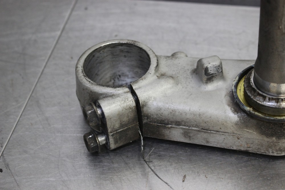 03-04 Honda 600RR Lower Triple Tree Clamp Steering Stem