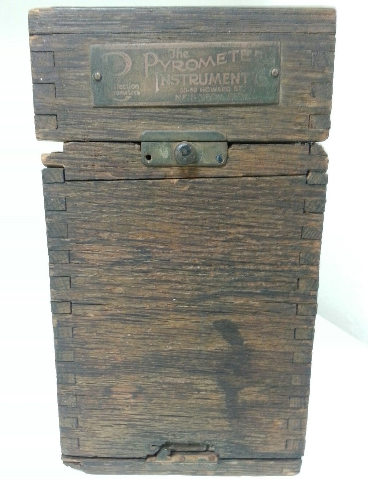 THE PYROMETER INSTRUMENT CO. PYROMETER No. 8175