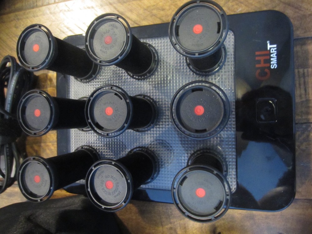 CHI Smart Magnify Ceramic Rollers Curlers 1.25 in w/ Case & 4 Clips