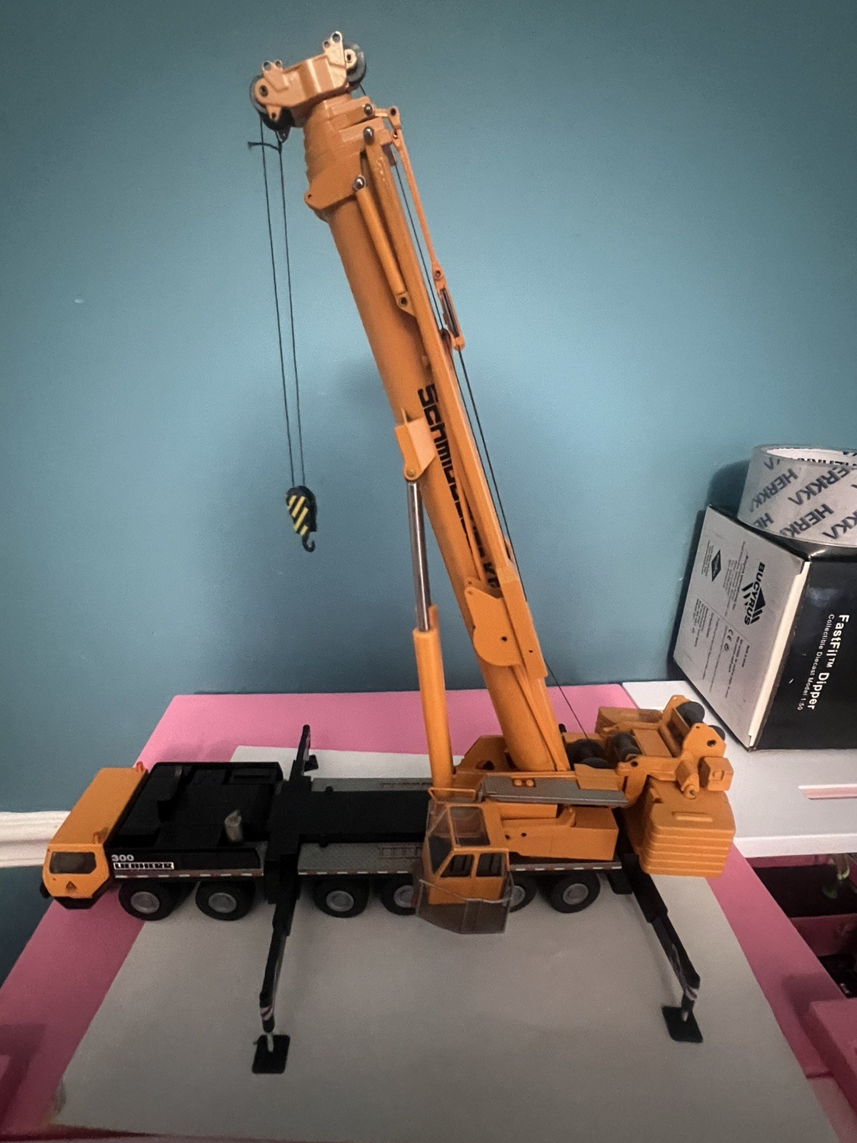 Conrad Liebherr LTM 1300 Truck-Mounted Crane 1/50 scale in Original Box