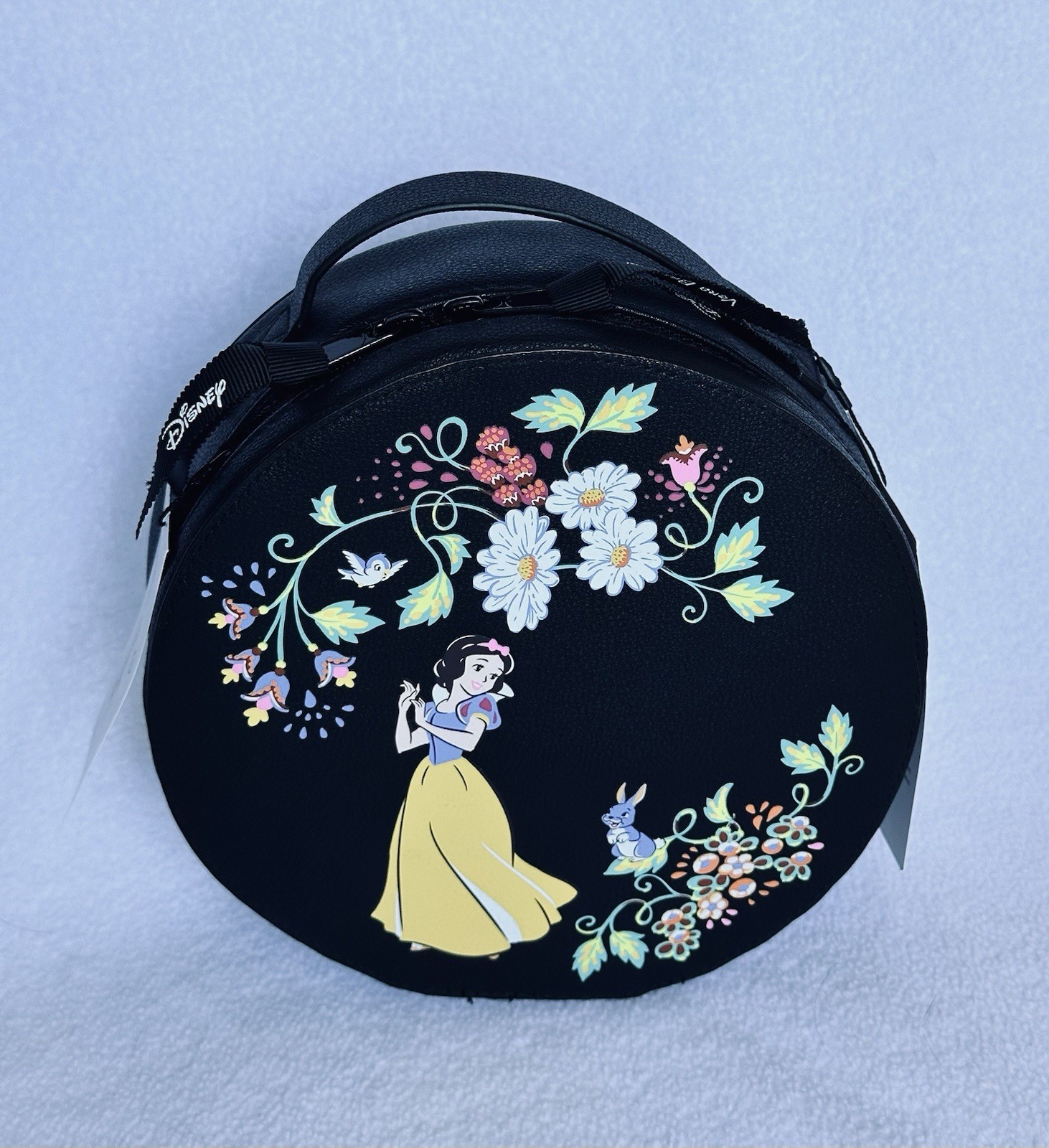 Vera Bradley Disney Snow White Apple Cosmetic Bag NWT Limited Edition