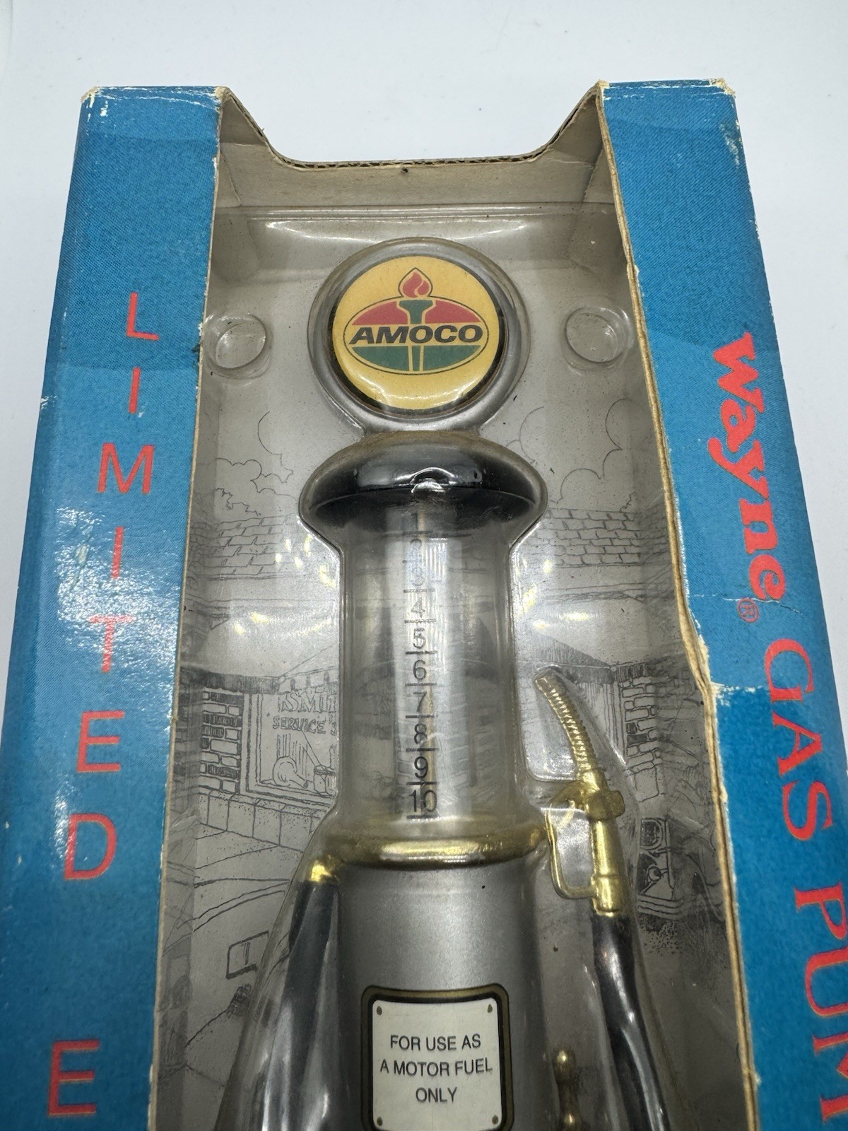 Limited Edition Replica Gas Pump Amoco Silver Wayne Gearbox