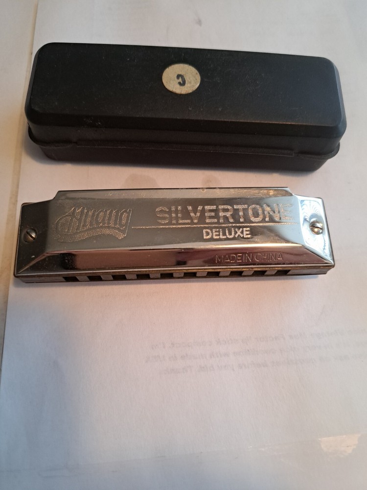 Huang Silvertone Deluxe Harmonica In Case.~NICE CONDITION ~