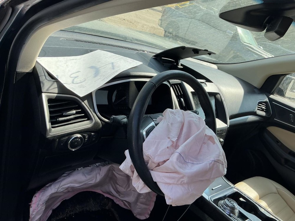 EDGE 2019 Glove Box 5026112