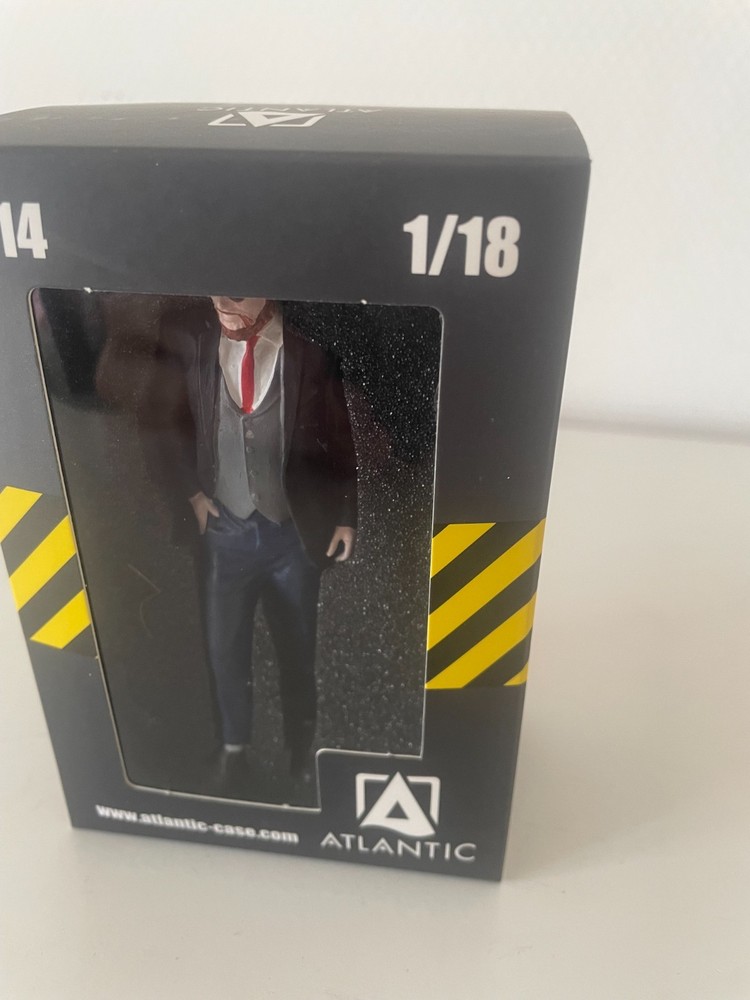 ATLANTIC CASE 1/18 - ALEXANDER 18020_8 FIGURES