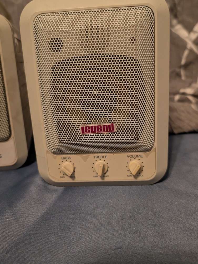 Vintage 90s Legend" brand portable computer speaker UNTESTED