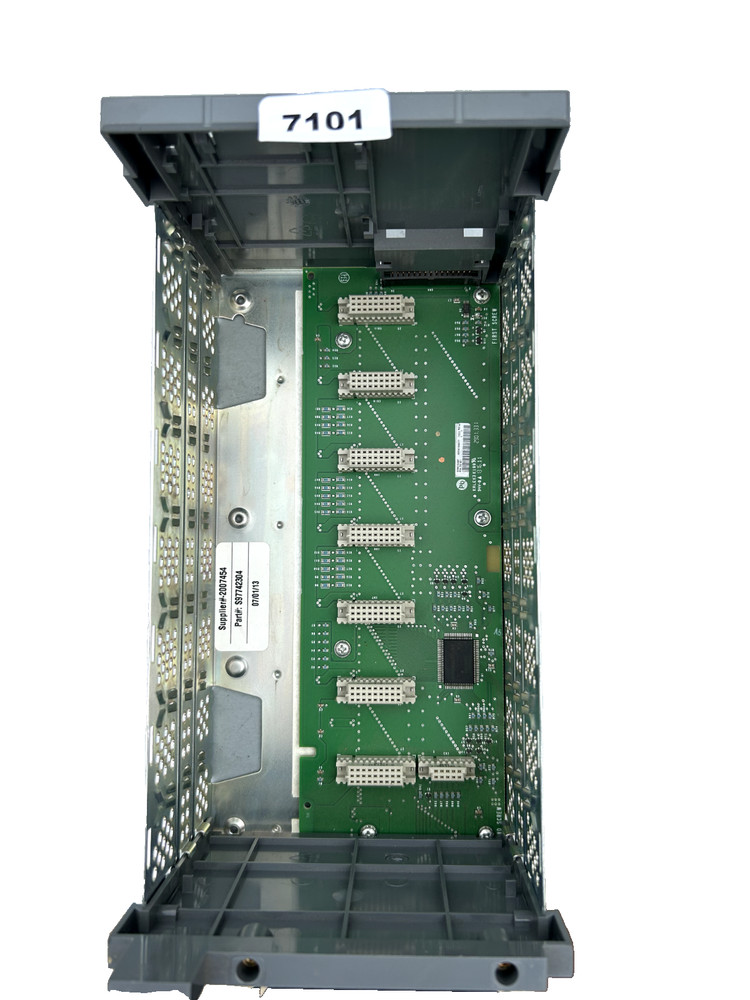 Allen-Bradley 1746-A7 Chassis Rack Module