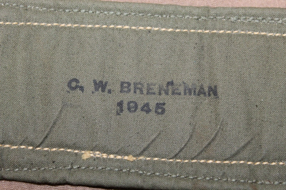 Original WW2 U.S. Army Soldiers OD Padded Pack Shoulder Pads, Matching Pair 1945