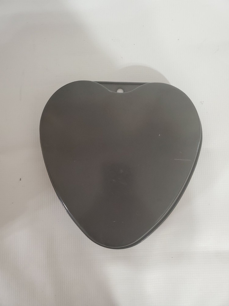 Heart Shaped Metal Cake Pan Baking Pan