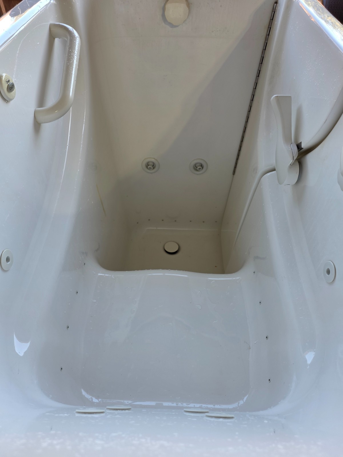 ****BLACK FRIDAY*****American Standard 3052.104.WRW Right Hand-In Whirlpool Tub