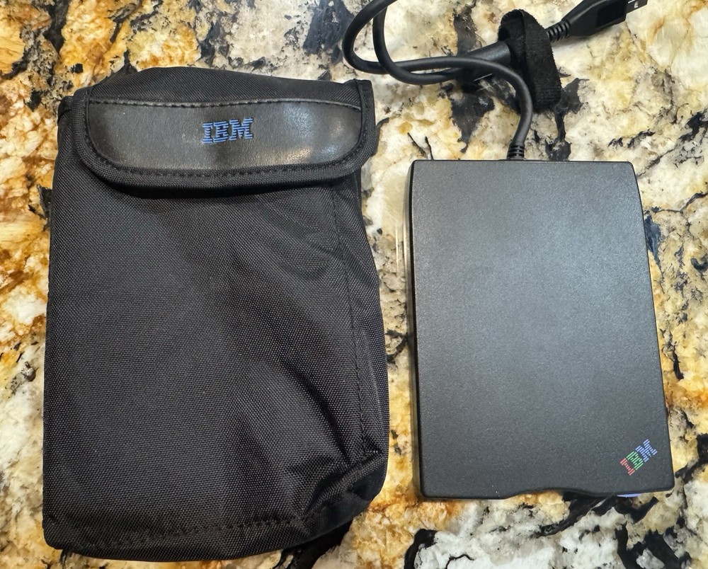 IBM Model N533 Portable External 3.5 inch FLOPPY DISK DRIVE UNTESTED with USB
