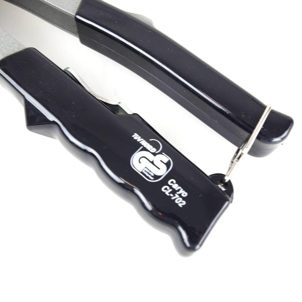 Riveter set including 100 rivets