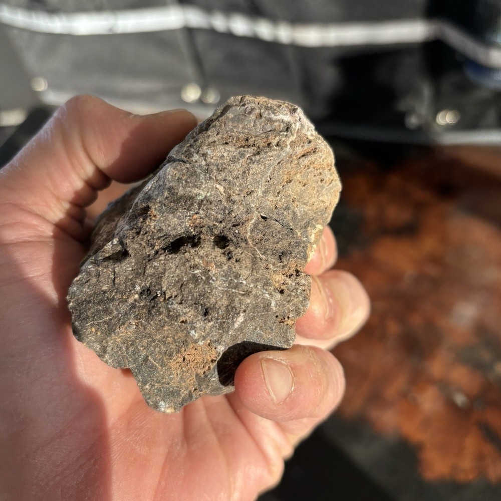 az silver ore .6 lbs (280g)