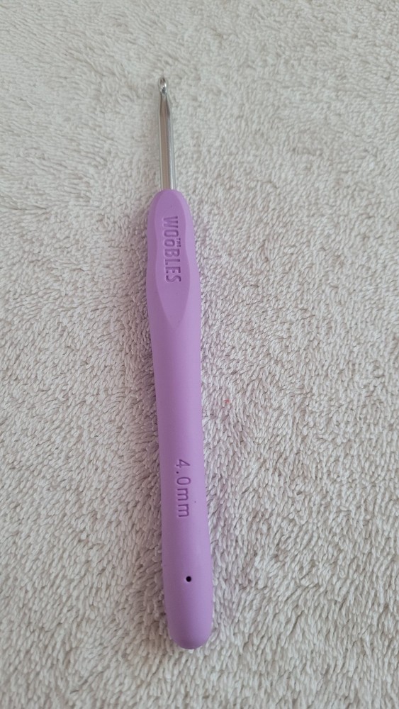 Preowned Clyde Wooble Ergonomic Crochet Hook
