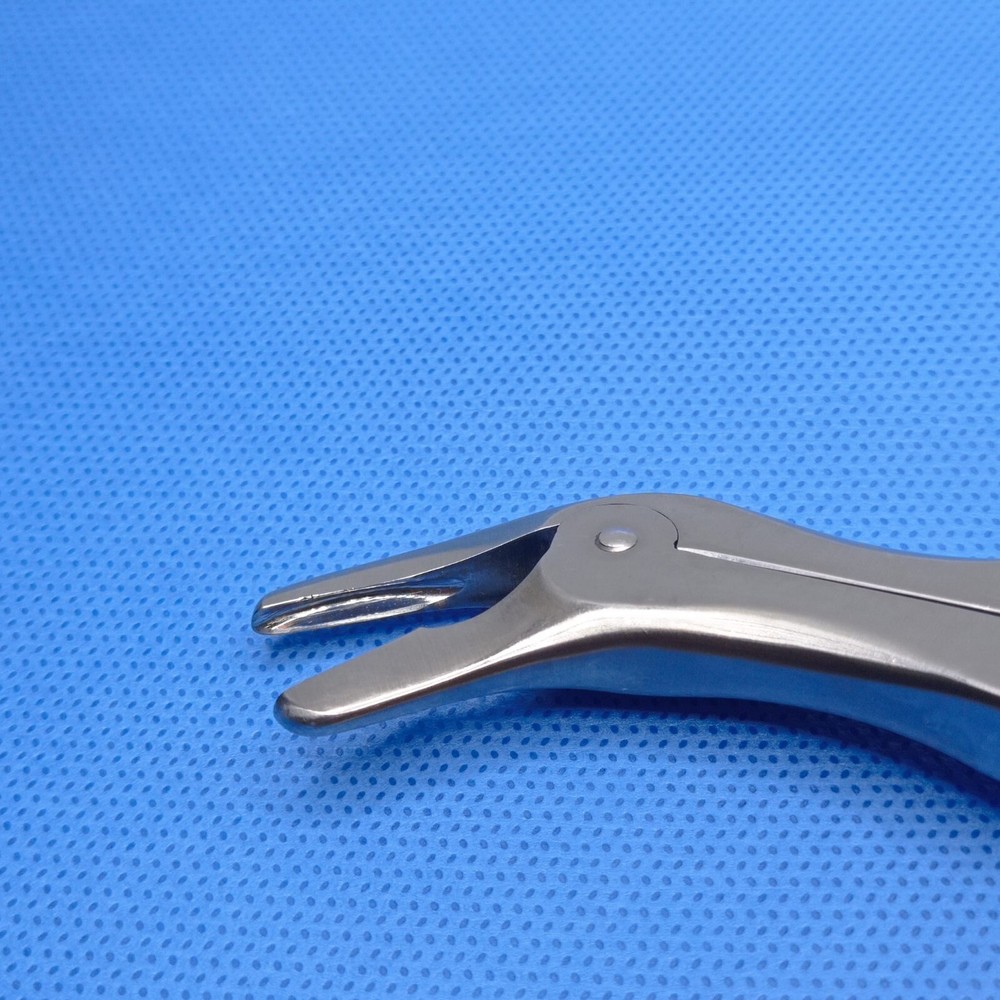 53-1046 Codman 42 Echlin Laminectomy Rongeur Double Action Angular 3mm