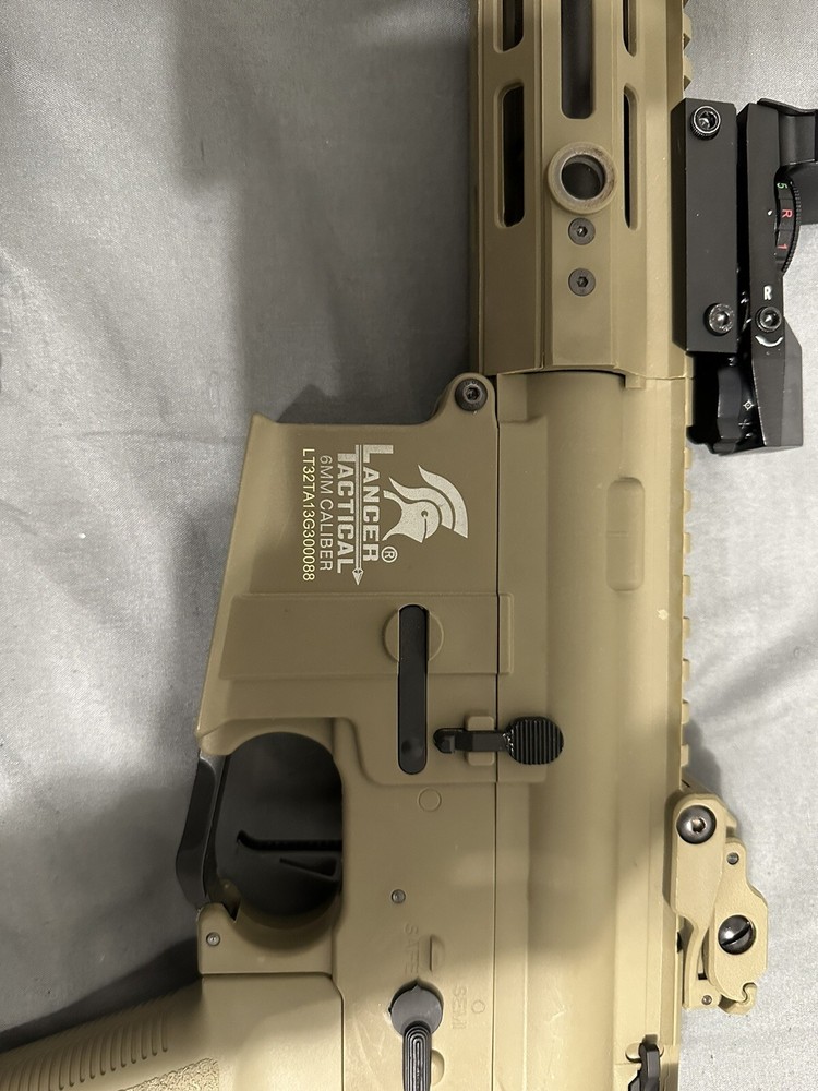 Lancer Tactical 6mm Caliber Airsoft Riffle