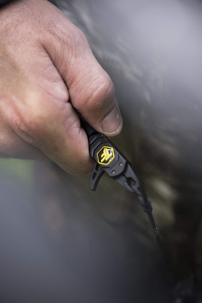 Patriot Flex Archery Compound Bow Release - Adjustable Black Wrist Strap