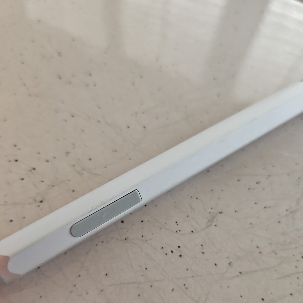 Microsoft Surface Pen Model 1776 – Silver