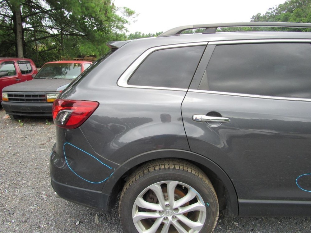 CX-9 2013 Glove Box 1064004