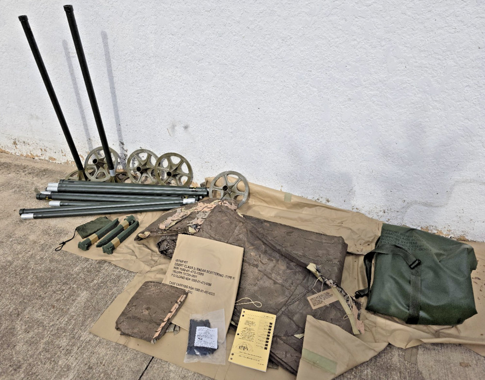 US Army Desert Camouflage Screen Class 2 Radar Scatter Type 4 + Support Pole Set