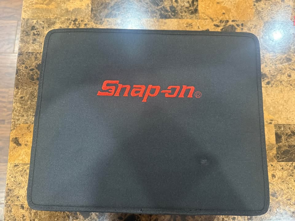 Snap-On Apollo D9 Diagnostic Scan Tool EESC335 Scanner Only