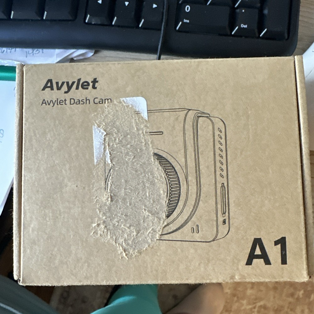 avylet dash cam