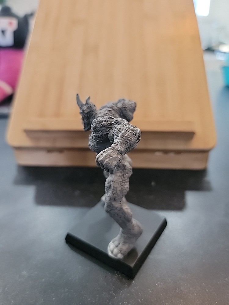 Eaglemoss Rino Statue