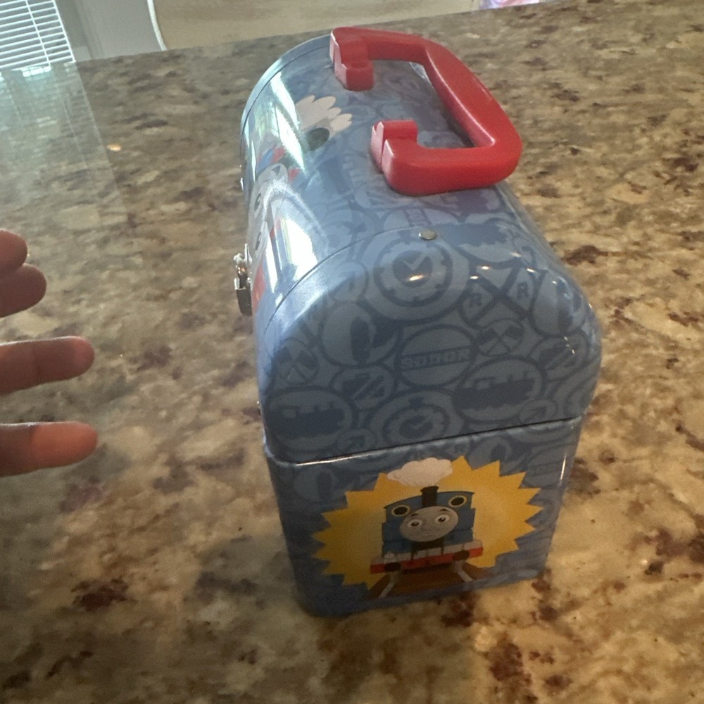2011 Thomas The Train Lunch Box Pale