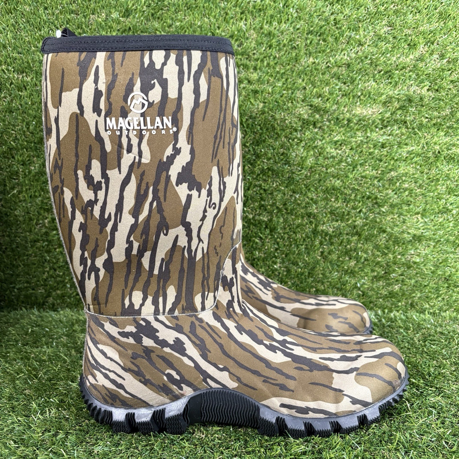 Magellan Outdoors Field Hunting Boots Camo Mossy Oak Men’s Size 10 D Waterproof