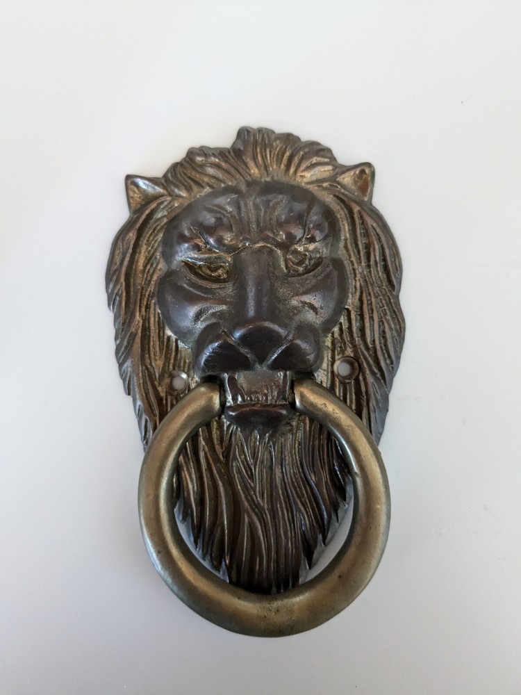 VINTAGE SOLID BRASS LION HEAD DOOR KNOCKER - Long Mane Heavy