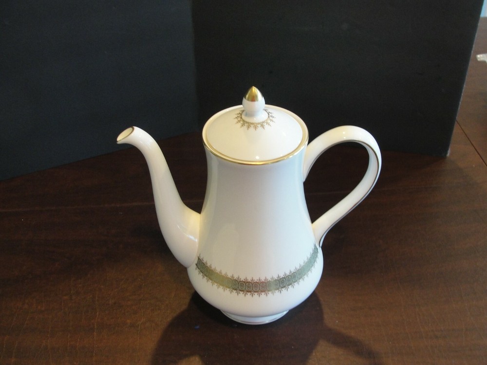 WEDGWOOD ARGYLL COFFEE POT