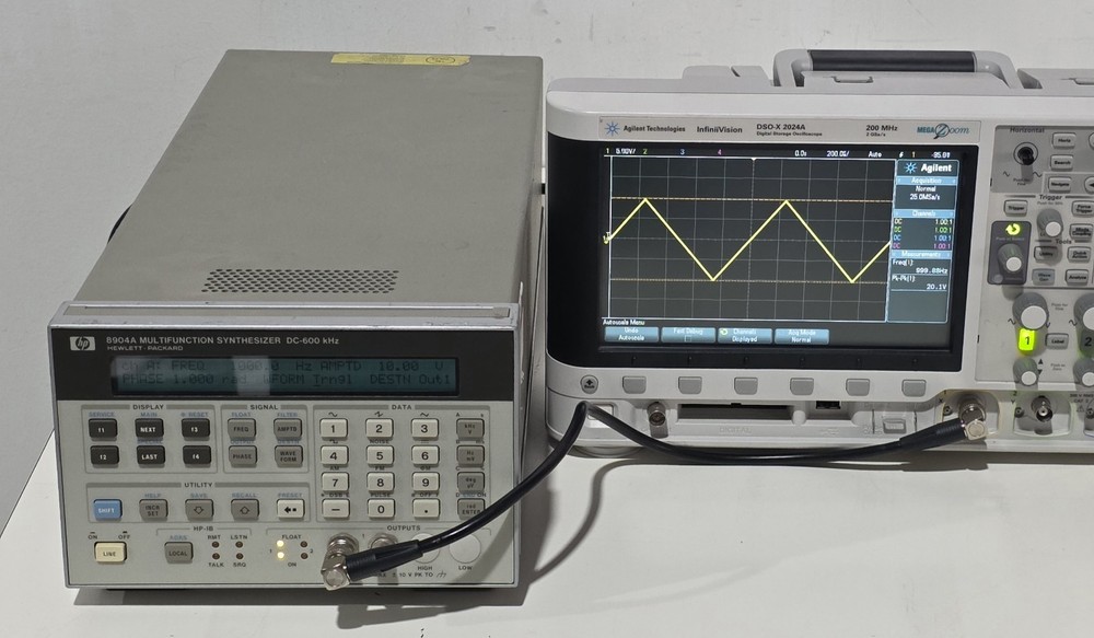 HP 8904A Multifunction Synthesizer DC-600 kHz