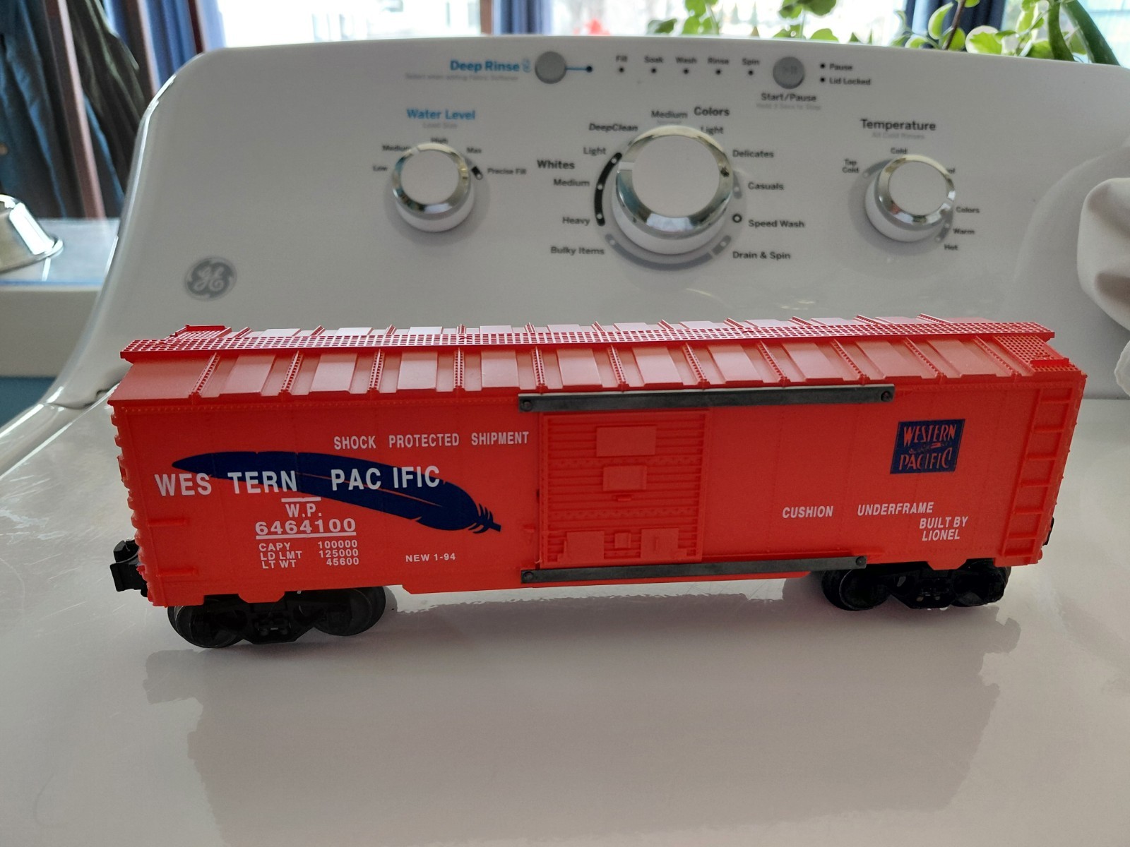 Lionel 6464 Three Pack Two Western Pacific And One Rock Island