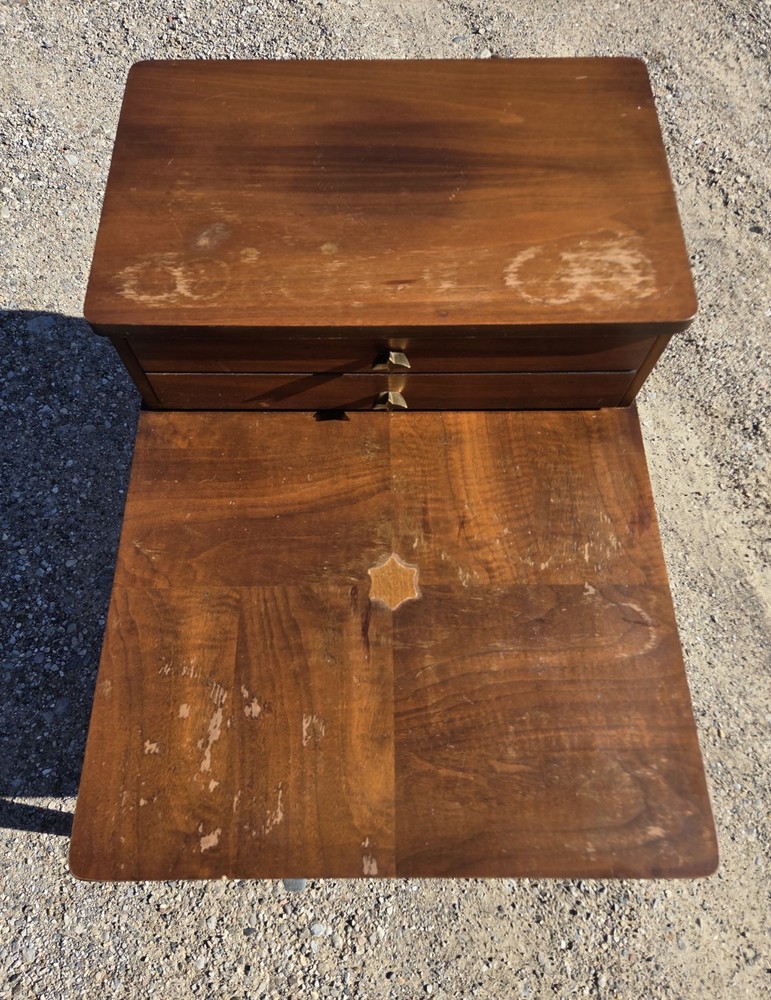 One Mid-century Mersman ( 1950s-1970s ) step-up side table solid wood.