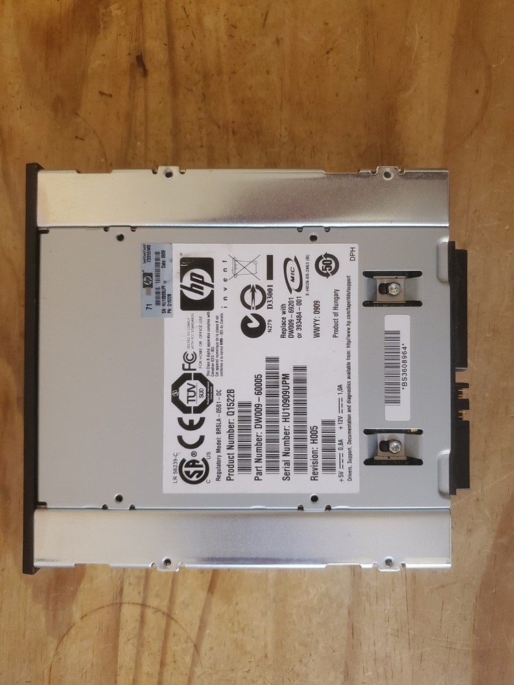 HP StorageWorks DAT 27 External Tape Drive