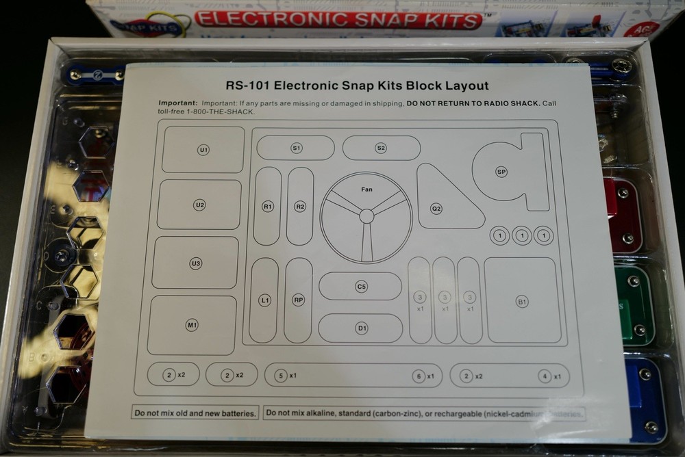 Electronic Snap Kits Electronics 101 Build 100 Projects RadioShack 28-286
